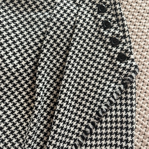 NWT TAHARI HOUNDSTOOTH SKIRT - Picture 5 of 6